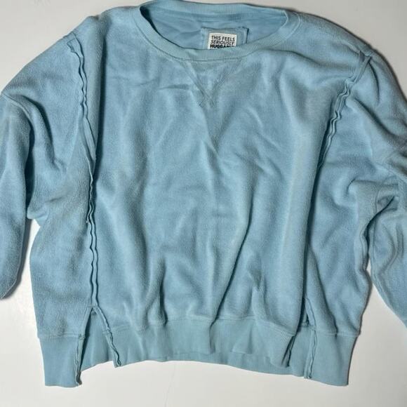 American Eagle Huggable Crewneck Sweatshirt - Picture 4 of 5
